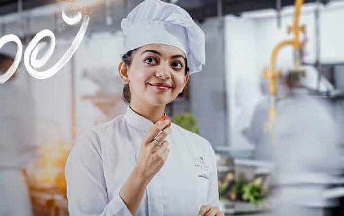 ഇത് അഹാനയുടെ തോന്നല്; ഫസ്റ്റ് ലുക്ക് പുറത്ത്