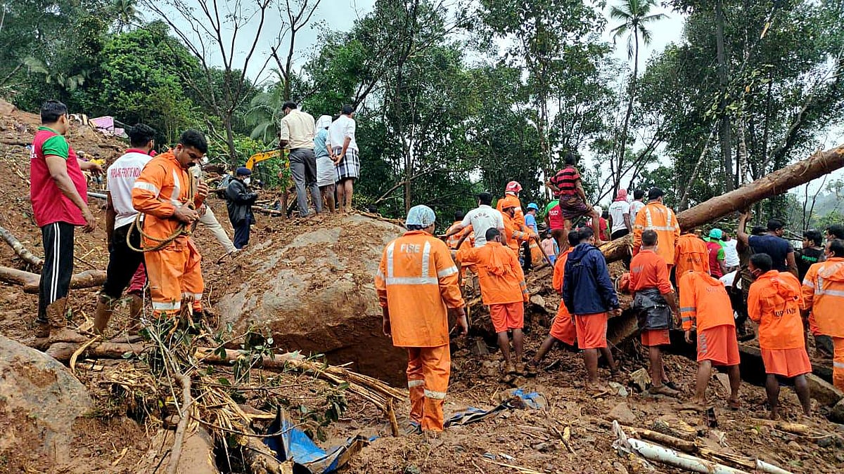 കൊക്കയാറില്‍ മൂന്നു കുട്ടികളുടെ മൃതദേഹങ്ങള്‍ കണ്ടെടുത്തു; കൂട്ടിക്കലില്‍ തെരച്ചില്‍ അവസാനിപ്പിച്ചു