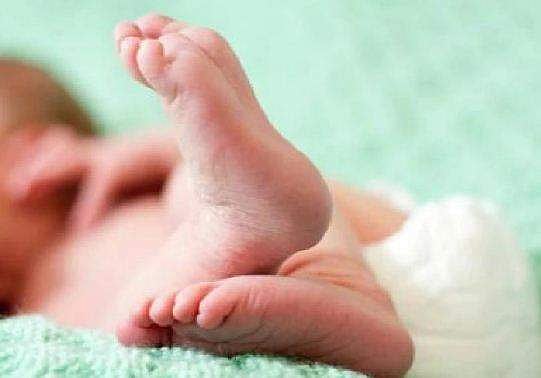 ആറാമത്തെ കുഞ്ഞ്, നാട്ടുകാരുടെ പരിഹാസം, ഒപ്പം ദാരിദ്ര്യവും; നവജാത ശിശുവിനെ വെള്ളത്തില്‍ മുക്കി കൊന്നതില്‍ അമ്മയുടെ കുറ്റസമ്മതം