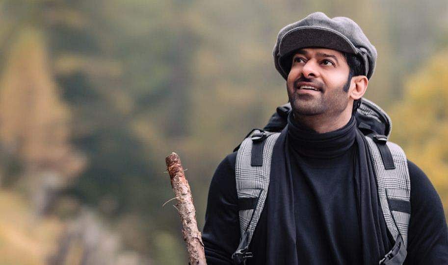 'ഞാൻ വിക്രമാദിത്യ, ദൈവമല്ല'; കൈനോട്ടക്കാരനായി പ്രഭാസ്, പിറന്നാൾ സമ്മാനമായി രാധേശ്യാം ടീസർ 
