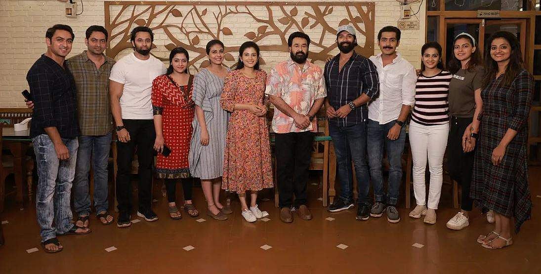 നി​ഗൂഢത നിറയ്ക്കാൻ ആ 12 പേർ, മോഹൻലാൽ- ജീത്തു ജോസഫ് ചിത്രം 12th മാന് പാക്ക്അപ്പ്