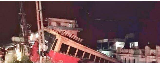 നിര്‍ത്തിയിട്ടിരുന്ന കെഎസ്ആര്‍ടിസി ബസ് 'തനിയെ ഓടി'; വീട്ടില്‍ ഇടിച്ചുകയറി