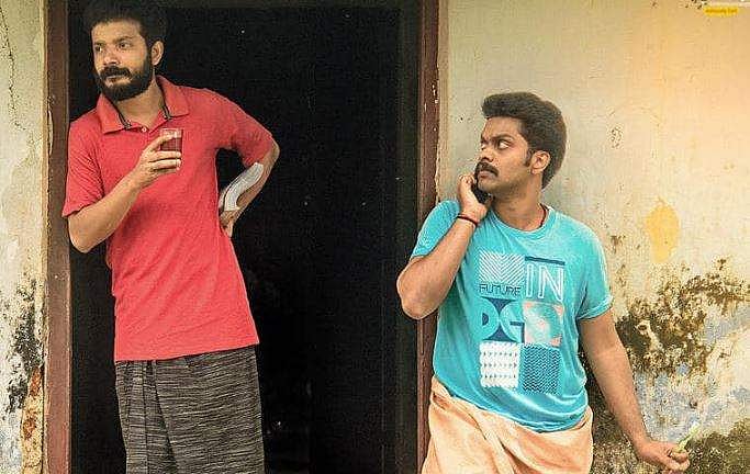 തിയറ്ററുകളിൽ ഷോകൾ ലഭിക്കാനില്ല, റിലീസ് മാറ്റുകയാണെന്ന് സുമേഷ് ആന്‍ഡ് രമേഷ് ടീം