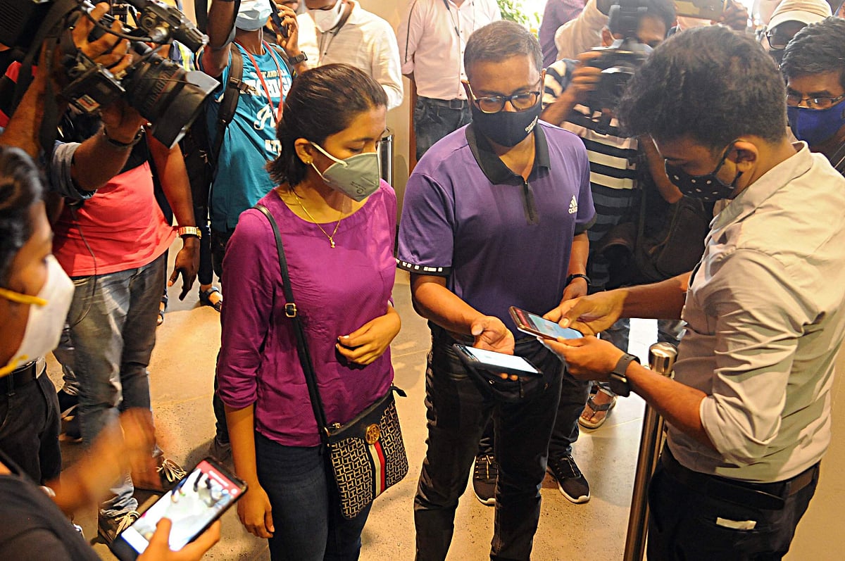വിവാഹത്തിന് 200 പേര്‍ വരെ; ഒരു ഡോസ് വാക്‌സിന്‍ എടുത്തവര്‍ക്കും സിനിമാ തിയേറ്ററില്‍ പ്രവേശനം; കോവിഡ് നിയന്ത്രണങ്ങളില്‍ കൂടുതല്‍ ഇളവുകള്‍
