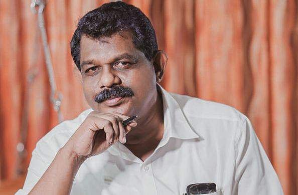 വിദ്യാര്‍ഥി കണ്‍സെഷന്‍ ആരുടെയും ഔദാര്യമല്ല, അവകാശമാണ്; ഗതാഗതമന്ത്രി തിരുത്തണമെന്ന് എസ്എഫ്‌ഐ