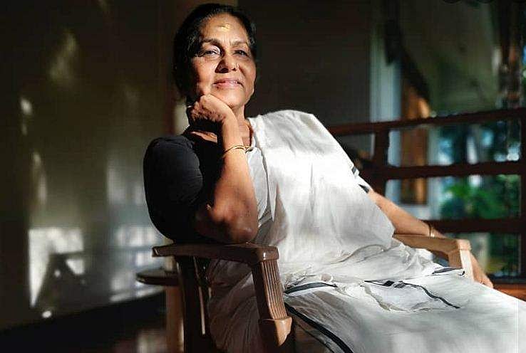 'അമ്മ സുഖമായിരിക്കുന്നു, പേടിക്കേണ്ട സാഹചര്യം ഒന്നുമില്ല': സിദ്ധാർഥ് ഭരതൻ 
