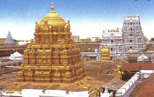മൂന്ന് കോടി രൂപയുടെ രത്‌നം പതിപ്പിച്ച സ്വര്‍ണ കൈയുറകള്‍; തിരുപ്പതി ക്ഷേത്രത്തില്‍ സ്വര്‍ണവ്യാപാരിയുടെ വഴിപാട്