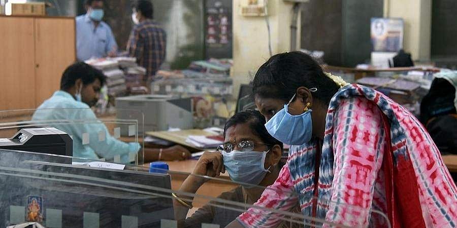 മുൻകൂട്ടി അറിയിക്കണ്ട; ശമ്പളത്തിന്റെ മൂന്നിരട്ടി വരെ മൂല്യമുള്ള ആസ്തികൾ വാങ്ങാം വിൽക്കാം, സർക്കാർ ചട്ടം ഭേദഗതി ചെയ്തു 