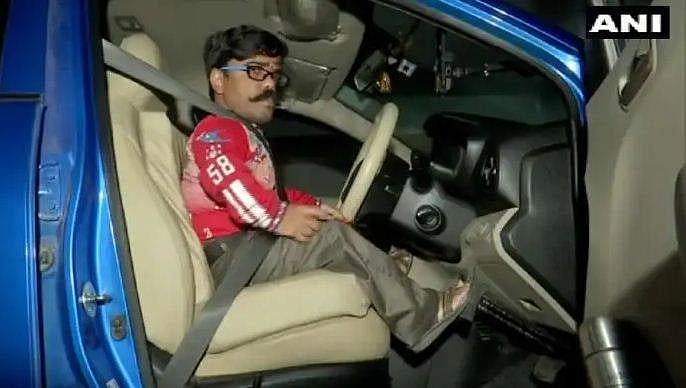 മൂന്നടി ഉയരം, ഇനി ശിവപാൽ സ്വന്തമായി വണ്ടി ഓടിക്കും; ഇന്ത്യയിൽ ആദ്യം, ലിംക റെക്കോർഡിന് അരികെ