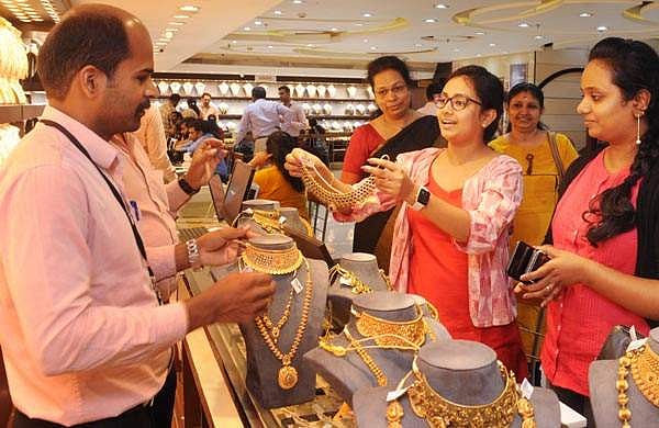 സ്വർണവില വീണ്ടും കൂടി; അഞ്ചുദിവസത്തിനിടെ 800 രൂപ വർധിച്ചു