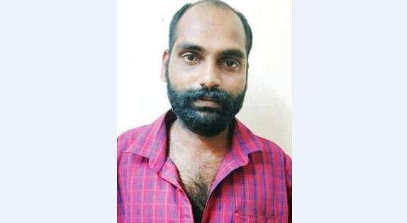 പഠിക്കാത്തതിന് മൂന്നാം ക്ലാസുകാരന്റെ കാലിൽ ചട്ടുകം പഴുപ്പിച്ച് പൊള്ളിച്ചു; അച്ഛൻ അറസ്റ്റിൽ