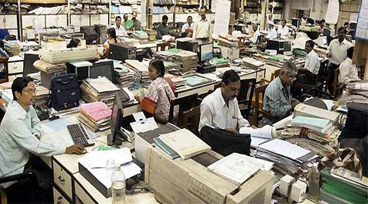 സര്ക്കാര് ജീവനക്കാരുടെ വിരമിക്കല് പ്രായം 60ആക്കി; ഉത്തരവിറക്കി തമിഴ്നാട് സര്ക്കാര്
