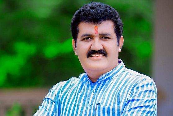 22 കാരിയായ ടിക് ടോക് താരത്തിന്റെ മരണം; മഹാരാഷ്ട്ര മന്ത്രി രാജിവച്ചു