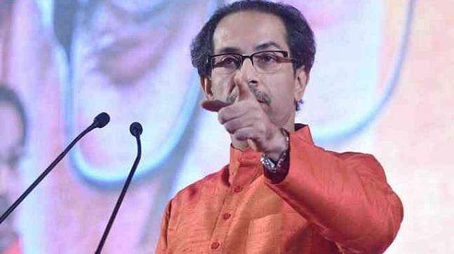 'എന്റെ അച്ഛന്റെ ചിത്രം ഉപയോഗിക്കരുത്; സ്വന്തം പിതാവിന്റെ ഫോട്ടോ വെച്ച് വോട്ട് തേടൂ'; ഷിന്‍ഡെയ്ക്ക് എതിരെ ഉദ്ധവ് താക്കറെ