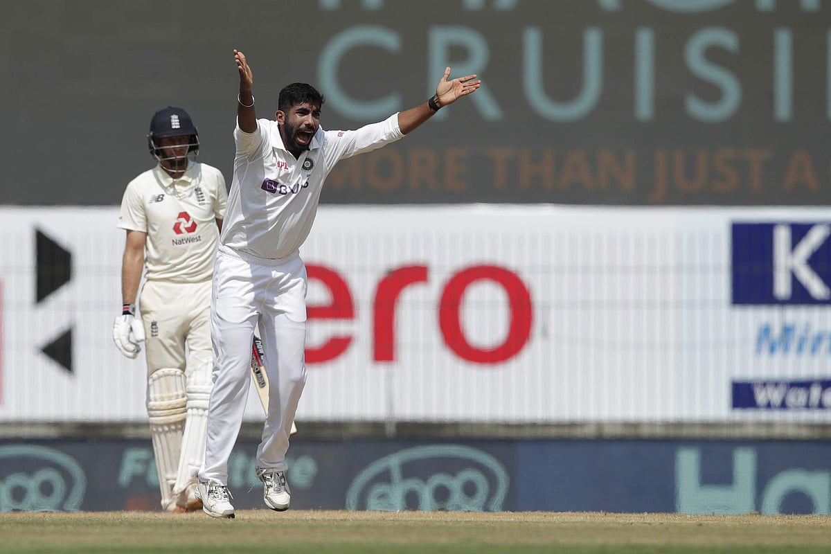 റൂട്ടിനെ മടക്കി ബുമ്റ; രണ്ടാം ഇന്നിങ്സിൽ ഇം​ഗ്ലണ്ട് പരുങ്ങലിൽ; അശ്വിന് മൂന്ന് വിക്കറ്റ്
