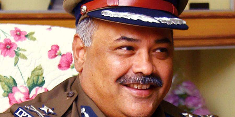 ഡിജിപി ഔദ്യോഗിക വാഹനത്തില്‍ പീഡിപ്പിക്കാന്‍ ശ്രമിച്ചു; ഐപിഎസ് ഉദ്യോഗസ്ഥയുടെ പരാതി, കേസ് 