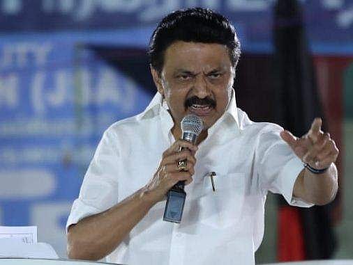 'ജനങ്ങള്‍ക്ക് വിമാനവും ഹെലികോപ്റ്ററും നല്‍കുമെന്ന് വരെ വാഗ്ദാനം ചെയ്യും'- അണ്ണാ ഡിഎംകെയുടെ പ്രകടന പത്രികയെ പരിഹസിച്ച് സ്റ്റാലിന്‍  