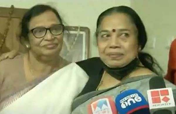 'സഖാവ് റോസക്കുട്ടി' സിപിഎമ്മിനൊപ്പം, ഇനിയും ഒരങ്കത്തിനു ബാല്യമുണ്ടെന്ന് പികെ ശ്രീമതി