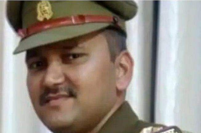 ഉരുളക്കിഴങ്ങ് വിളവെടുപ്പിനെ ചൊല്ലി സഹോദരന്മാര്‍ തമ്മില്‍ തര്‍ക്കം; പ്രശ്‌നം തീര്‍ക്കാനെത്തിയ എസ്‌ഐ വെടിയേറ്റ് മരിച്ചു
