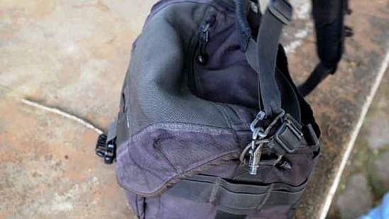 റോഡരികില്‍ ഉപേക്ഷിച്ച നിലയില്‍ ബാഗ്; തുറന്നപ്പോള്‍ 20കാരിയുടെ മൃതദേഹം; അന്വേഷണം