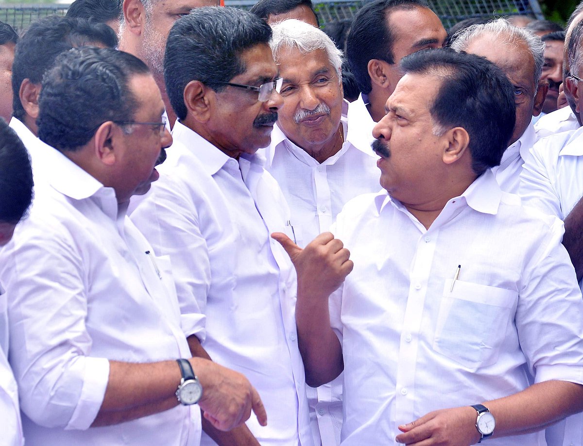 ആര്‍ക്കൊക്കെ 'കൈ' കൊടുക്കണം ?; സ്ഥാനാര്‍ത്ഥികളെ നിശ്ചയിക്കാനുള്ള അന്തിമ വട്ട ചര്‍ച്ചകള്‍ ഇന്ന് ഡല്‍ഹിയില്‍, സ്‌ക്രീനിംഗ് കമ്മിറ്റി ചേരും