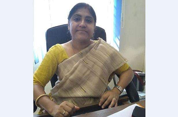 കൊണ്ടുവന്നത് ആംബുലന്‍സിലല്ല, ചികില്‍സിക്കാതെ മടക്കി അയച്ച് ആശുപത്രി അധികൃതര്‍; കോവിഡ് ബാധിച്ച പ്രൊഫസര്‍ ശ്വാസം കിട്ടാതെ പിടഞ്ഞുമരിച്ചു