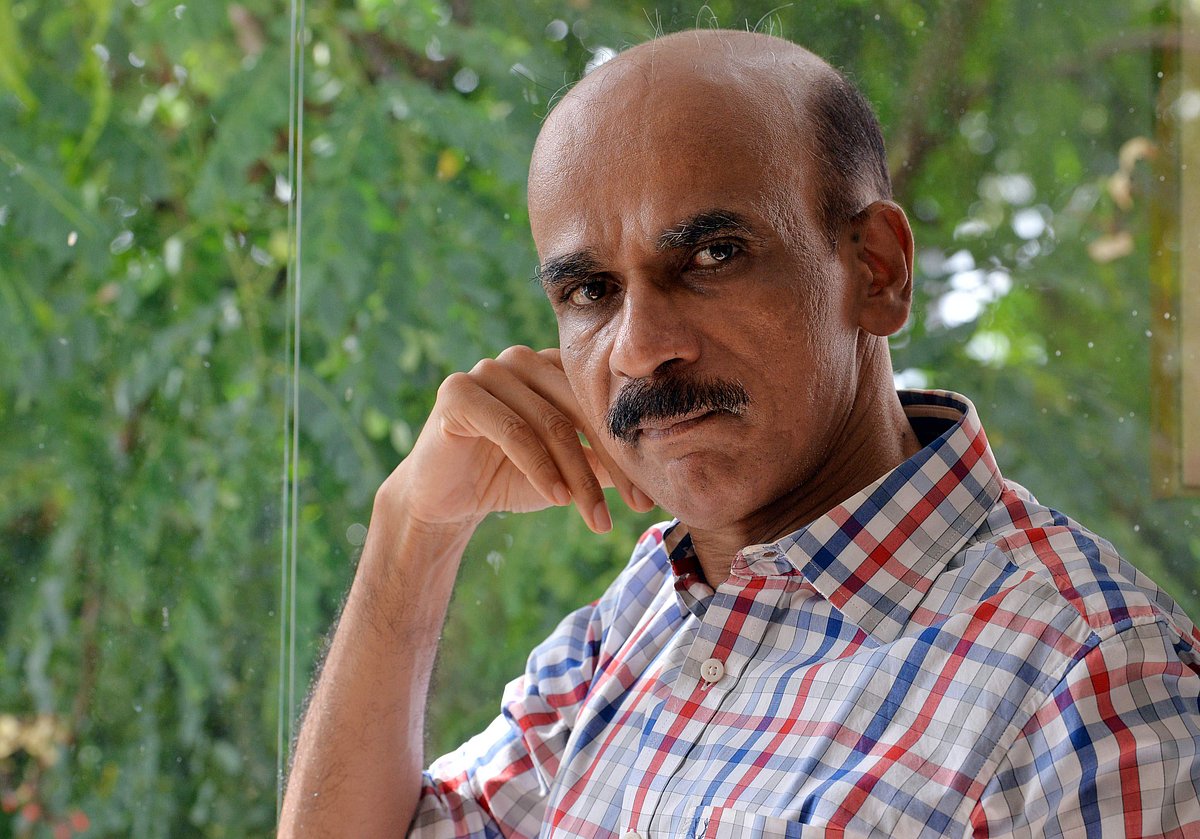 ചേര്ത്തലയ്ക്കടുത്തുള്ള കോളജിലെ മൂന്ന് വിദ്യാര്ത്ഥിനികള് ഒരുമിച്ച് അപ്രത്യക്ഷരായി; അവരെന്തിന്, എങ്ങോട്ട്, എങ്ങനെ അവിടം വിട്ടു?