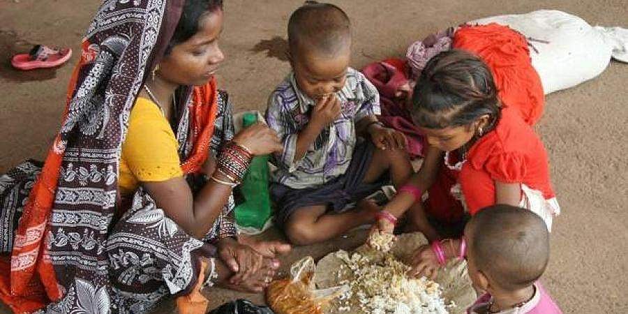 ദാരിദ്ര്യത്തിൽ ഇന്ത്യ 45 വർഷം മുൻപുള്ള അവസ്ഥയിൽ; രാജ്യത്തെ പട്ടിണിപ്പാവങ്ങളുടെ എണ്ണം ഒരു വർഷം കൊണ്ട് ഇരട്ടിയിൽ അധികമായി