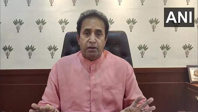 മഹാരാഷ്ട്ര ആഭ്യന്തരമന്ത്രി അനില്‍ ദേശ്മുഖ് രാജിവെച്ചു