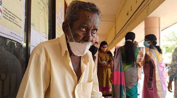 നിങ്ങള്‍ 'മരിച്ചുപോയി', 'വോട്ടു ചെയ്യാനാകില്ലെന്ന്' പോളിങ് ഉദ്യോഗസ്ഥന്‍, ഞെട്ടിത്തരിച്ച് വോട്ടര്‍, പ്രതിഷേധം