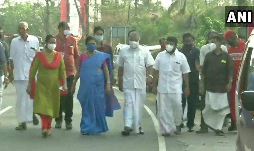 അയ്യപ്പനും ദേവഗണങ്ങളും സര്‍ക്കാരിനൊപ്പം ; എല്‍ഡിഎഫിന് ചരിത്രവിജയം ഉറപ്പെന്ന് മുഖ്യമന്ത്രി
