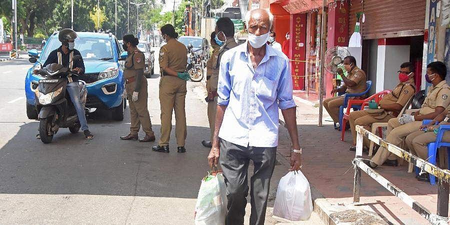 ലോക്ക്ഡൗൺ രണ്ടാം ദിവസം, ഇന്നു മുതൽ പിടിച്ചെടുക്കുന്ന വാഹനങ്ങൾ നിയന്ത്രണം അവസാനിച്ചിട്ടേ തിരികെ നൽകൂ