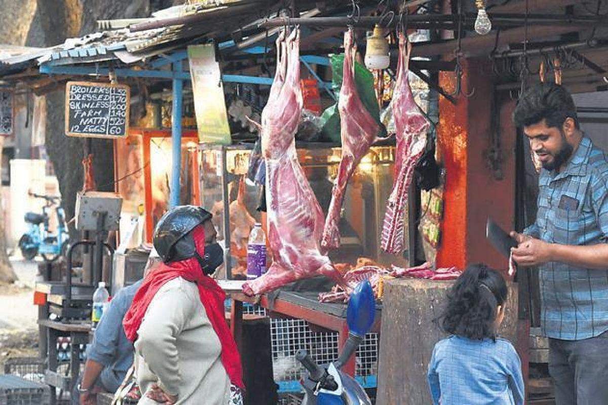 ഇന്ന് രാത്രി പത്തു വരെ ഇറച്ചിക്കടകൾ തുറക്കും, ആർടിപിസിആർ നിബന്ധനയിലും ഇളവ്; റംസാൻ നാളെ