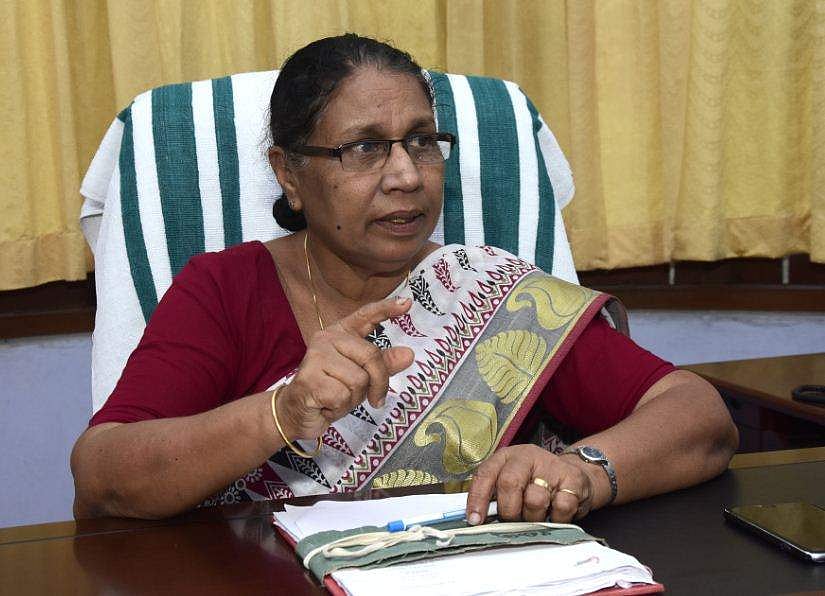 സത്രീകള്‍ക്ക് പ്രശ്‌നങ്ങള്‍ ഫോണിലൂടെ അറിയിക്കാം; അപ്പപ്പോള്‍ നടപടിയെന്ന് വനിതാ കമ്മീഷന്‍
