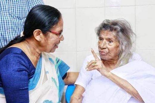 'ബ്രിങ് ബാക് ശൈലജ ടീച്ചര്‍'; സോഷ്യല്‍ മീഡിയയില്‍ പ്രതിഷേധം, ഗൗരിയമ്മയോട് ഉപമിച്ച് പ്രതികരണങ്ങള്‍