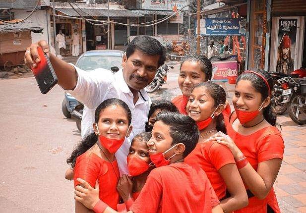 'ദേവികുളത്തിന്റെ രാജാവ്'; വിജയിച്ചു കയറി എ രാജ