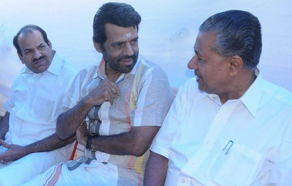 ഈ ചരിത്ര വിജയത്തിന്റെ രഹസ്യം എത്ര കവടി നിരത്തിയിട്ടും മനസ്സിലാകുന്നില്ല, പക്ഷേ പിണറായി ജേതാവാണ്; ബാലചന്ദ്രമേനോൻ