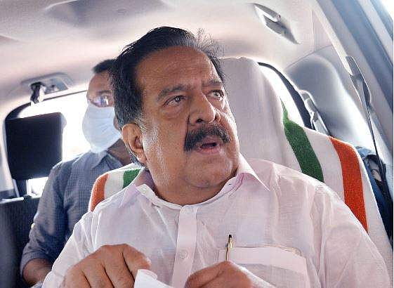 ആരും പറഞ്ഞില്ല, സൂചന പോലും തന്നില്ല; അപമാനിതന്റെ മുഖം നല്‍കിയെന്ന് ചെന്നിത്തല