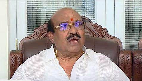 നന്ദികേടിന്റെ പേരാണ് 'ചങ്ങനാശേരിയിലെ തമ്പ്രാന്‍', സവര്‍ണനേതൃത്വം പിണറായിയെ ആക്രമിച്ചു ; വിമര്‍ശിച്ച് വെള്ളാപ്പള്ളി നടേശന്‍