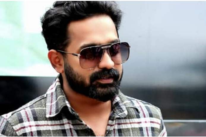 ഷൂട്ടിങ്ങിനിടയില്‍ ആസിഫ് അലിക്ക് പരിക്ക്; ആശുപത്രിയിൽ 