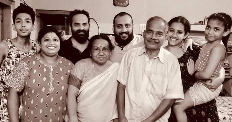 ഭർത്താവിന്റെ അച്ഛന്റേയും സഹോദരിയുടേയും അപ്രതീക്ഷിത മരണം; കുറിപ്പുമായി സൗഭാ​ഗ്യ