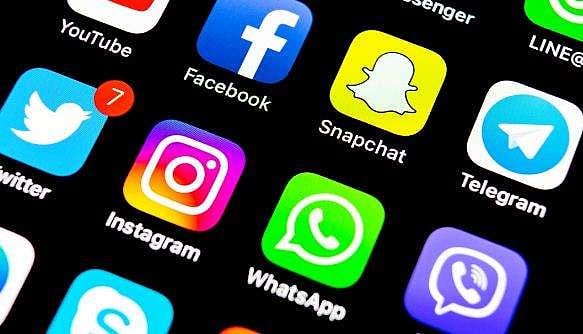 കുട്ടികളുടെ അശ്ലീല ദൃശ്യങ്ങൾ ഉടൻ നീക്കണം; നിയമപരിരക്ഷ നഷ്ടപ്പെടും: സാമൂഹിക മാധ്യമങ്ങൾക്ക് കേന്ദ്രത്തിന്റെ നോട്ടീസ്