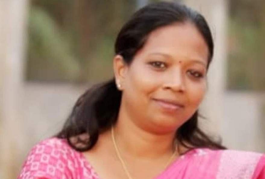 ഫെയ്സ്ബുക്ക് അക്കൗണ്ട് ഹാക്ക് ചെയ്തു; പിന്നിൽ സംഘപരിവാർ; ആരോപണവുമായി പ്രസീത അഴീക്കോട് 