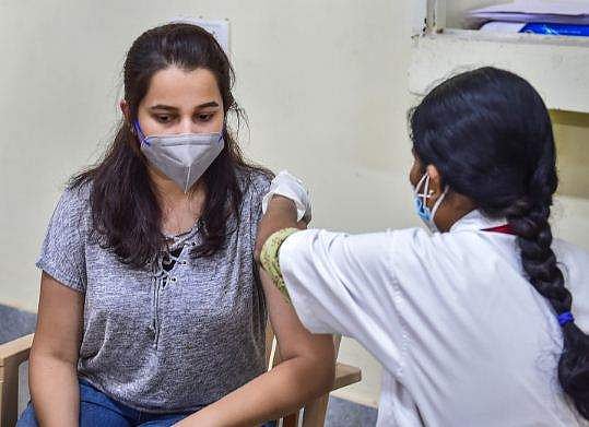 രാജ്യത്ത് കോവിഡ് മരണം കുറയുന്നു; ഇന്നലെ മൂവായിരത്തില്‍ താഴെ; രോഗികള്‍ 1.34 ലക്ഷം
