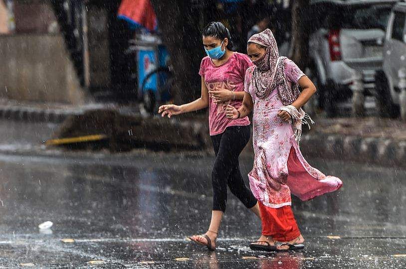 രാജ്യത്ത് കോവിഡ് മരണം കുറയുന്നു, 500ൽ താഴെ; ഇന്നലെ 38,164 പേർക്ക് വൈറസ് ബാധ 