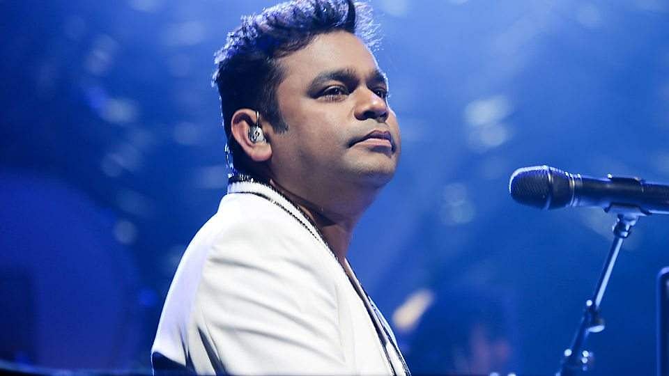 ആത്മഹത്യ ചെയ്യാനൊരുങ്ങി, ജീവിതത്തിലേക്ക് കൈപിടിച്ചു കയറ്റിയത് അമ്മയുടെ വാക്കുകൾ; തുറന്ന് പറഞ്ഞ് എആർ റഹ്മാൻ