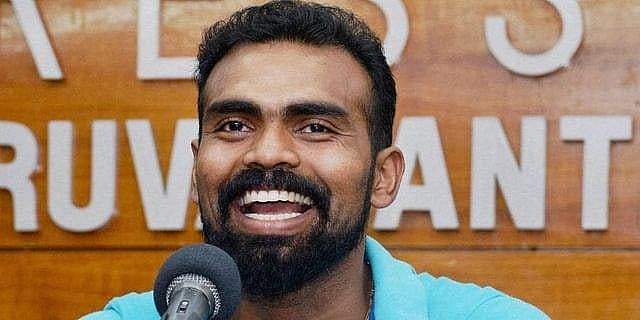 പി ആര്‍ ശ്രീജേഷിന് രണ്ടു കോടി രൂപ പാരിതോഷികം പ്രഖ്യാപിച്ച് സംസ്ഥാന സര്‍ക്കാര്‍; ജോലിയില്‍ സ്ഥാനക്കയറ്റം