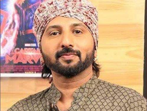 നടനും അവതാരകനുമായ ആനന്ദ കണ്ണൻ അന്തരിച്ചു 