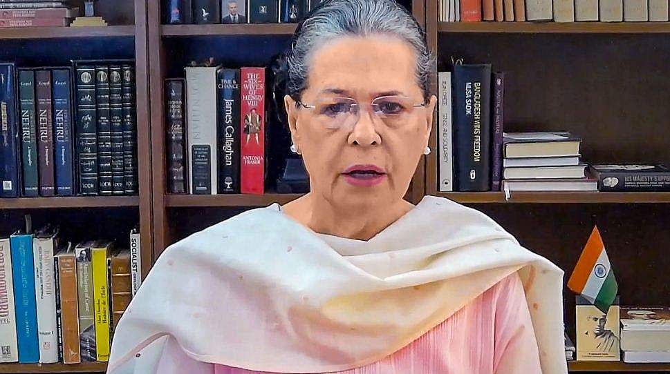 കേന്ദ്രത്തിനെതിരെ കൂട്ടായ പ്രക്ഷോഭത്തിന് ; സോണിയാ ഗാന്ധി വിളിച്ച പ്രതിപക്ഷ നേതാക്കളുടെ യോഗം ഇന്ന്