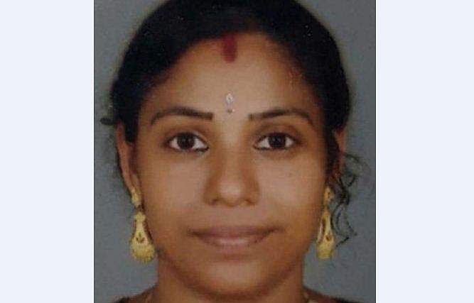 യുവതിയെ കല്ലുകൊണ്ട് തലയ്ക്കടിച്ച് കൊന്നു; അയൽവാസി കസ്റ്റഡിയിൽ